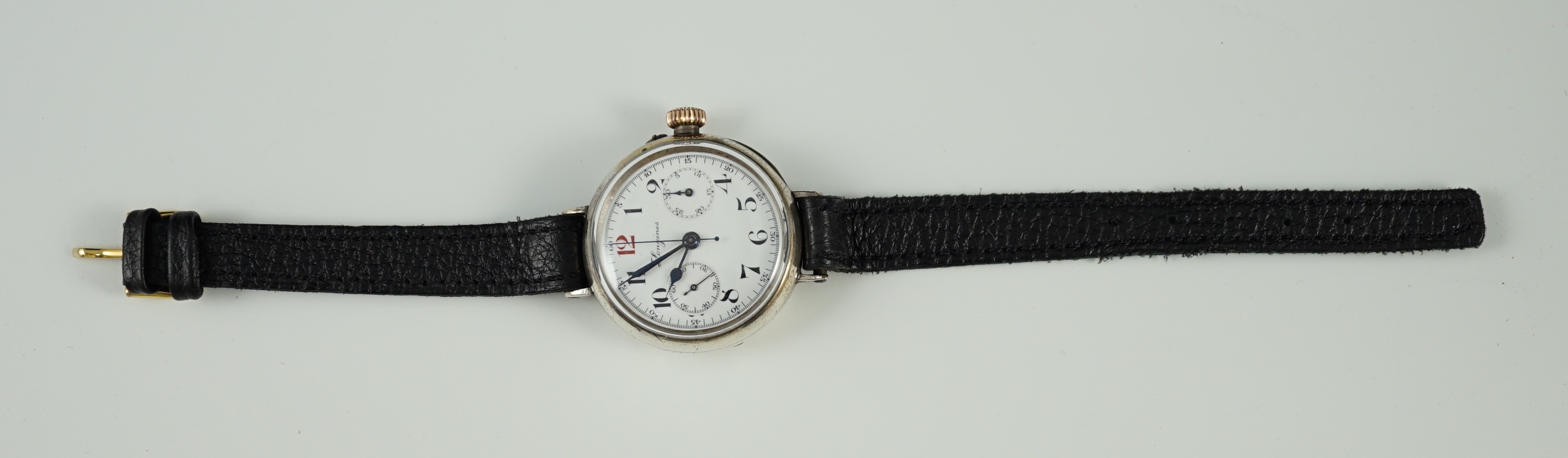 A gentleman's rare early 20th century Longines 900 standard silver manual wind chronograph wrist watch, serial number 2,965,796, movement c.13.33Z